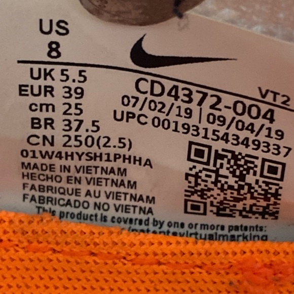 Women’s Nike React Infinity Run Flyknit Sneakers - Picture 6 of 15